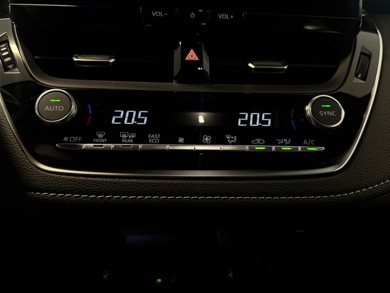 Suzuki Swace bild 15