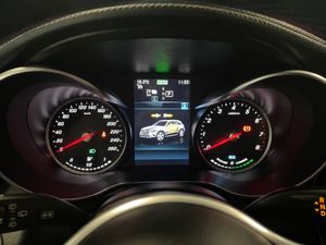Mercedes GLC300 bild 17