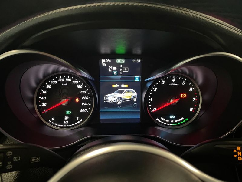 Mercedes GLC300 bild 17