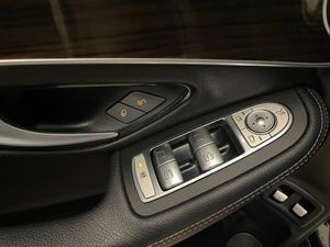 Mercedes GLC300 bild 15