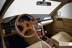 Mercedes 230 bild 18