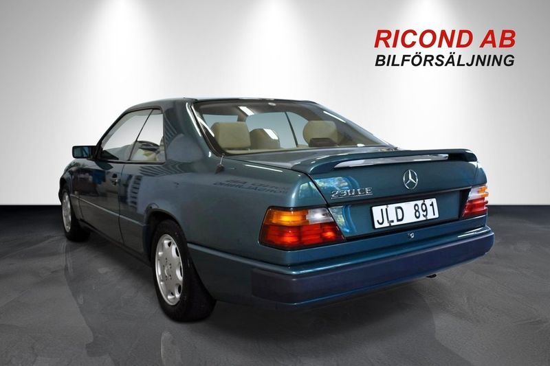 Mercedes 230 bild 4