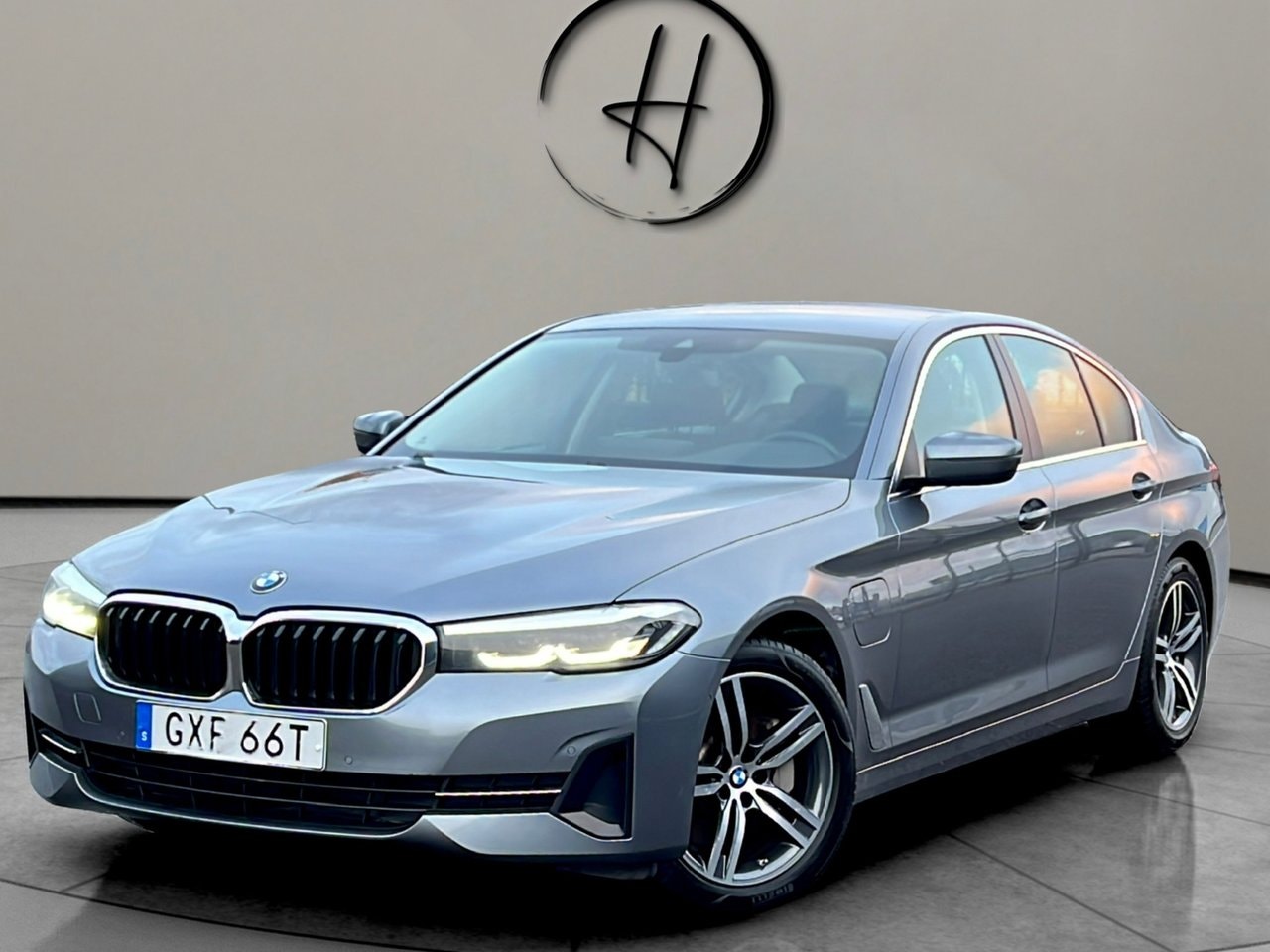 BMW 530