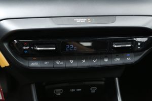 Hyundai i20 bild 13