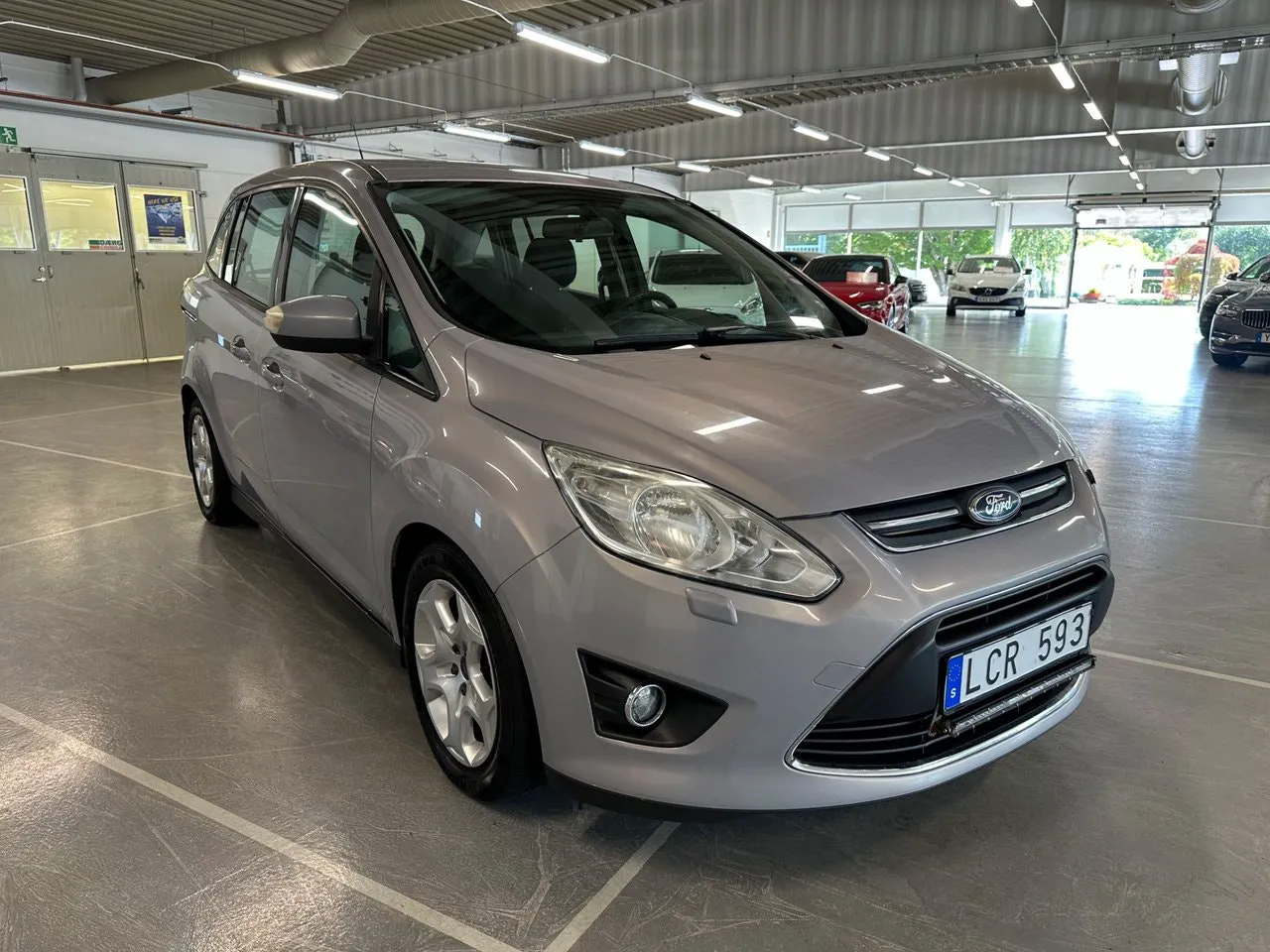 Vehicle image 1