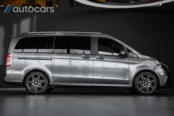 Mercedes V220 d AMG|Leasbar|360°|6-sits |Pano|Se utr - 2023