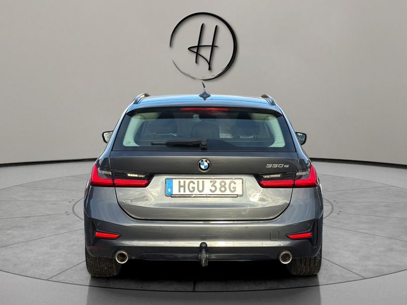 BMW 330 bild 4