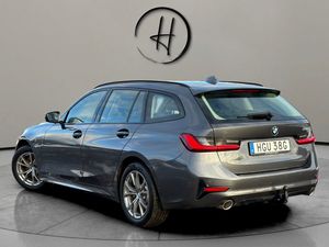 BMW 330 bild 6
