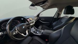 BMW 330 bild 9