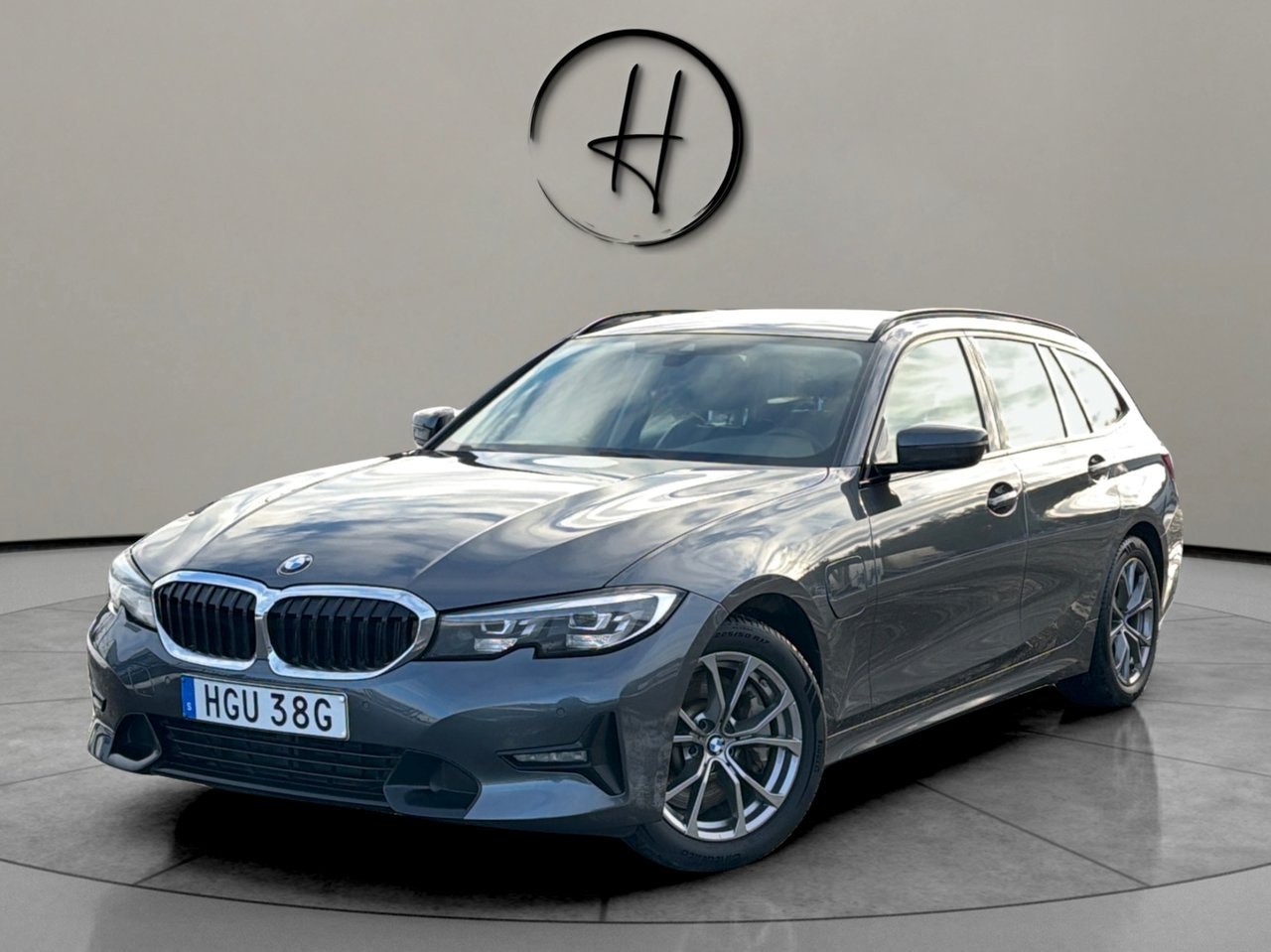 BMW 330