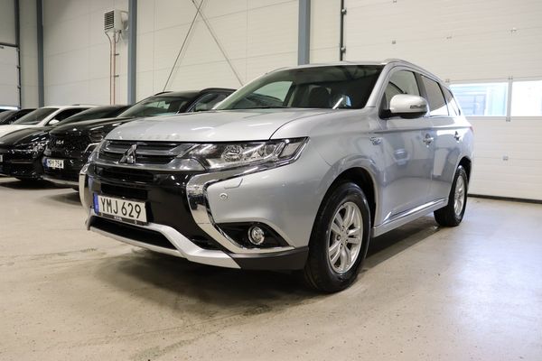 Mitsubishi Outlander PHEV CVT Fleet Edition Drag Moms 1-Ägare 203hk - 2017