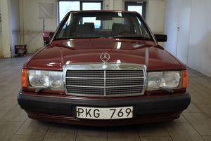 Mercedes 190 bild 9