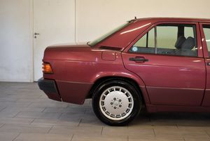 Mercedes 190 bild 3
