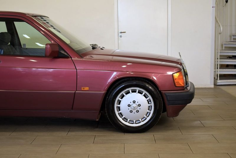 Mercedes 190 bild 4