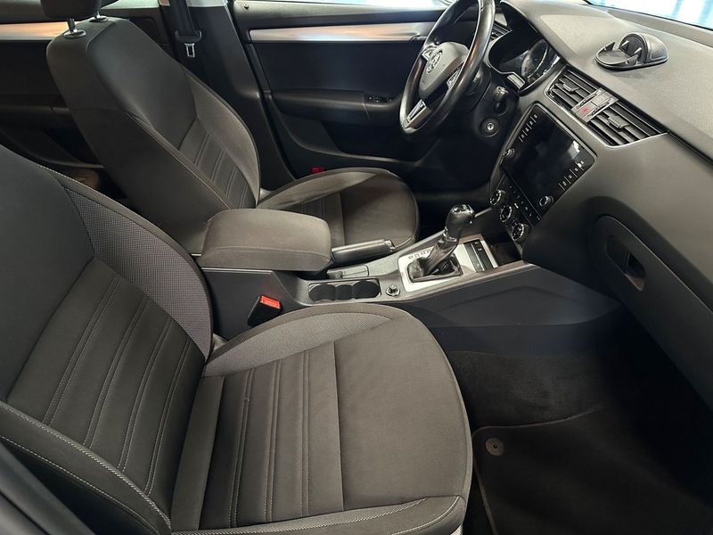 Skoda Octavia bild 8