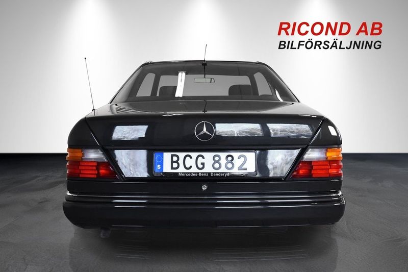 Mercedes 230 bild 8