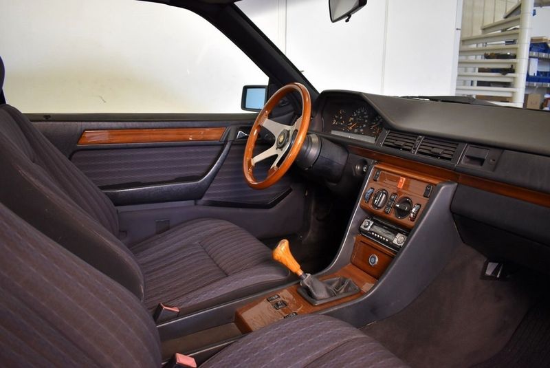 Mercedes 230 bild 12