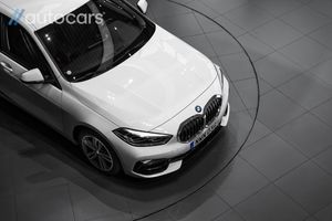 BMW 120 bild 30