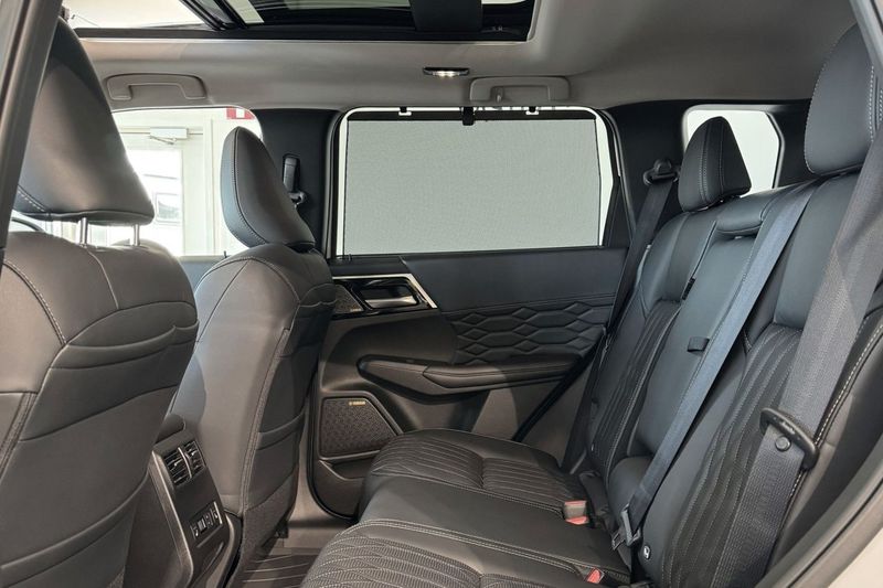 Mitsubishi Outlander bild 9
