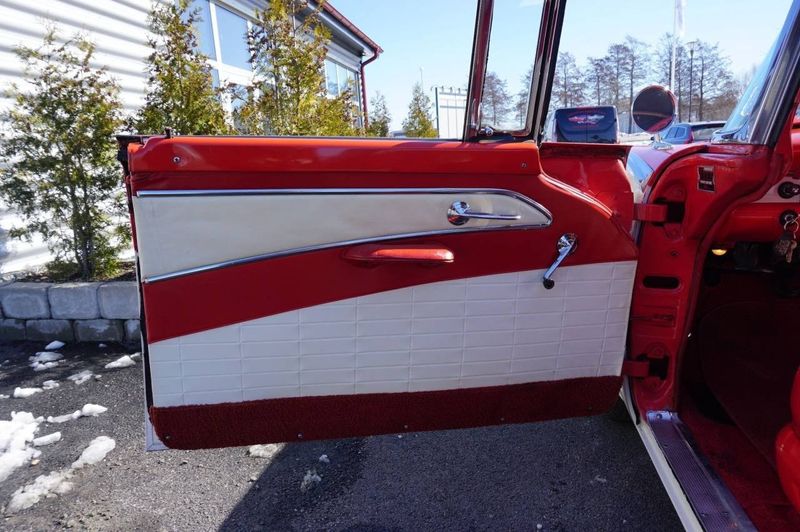 Ford Fairlane bild 18