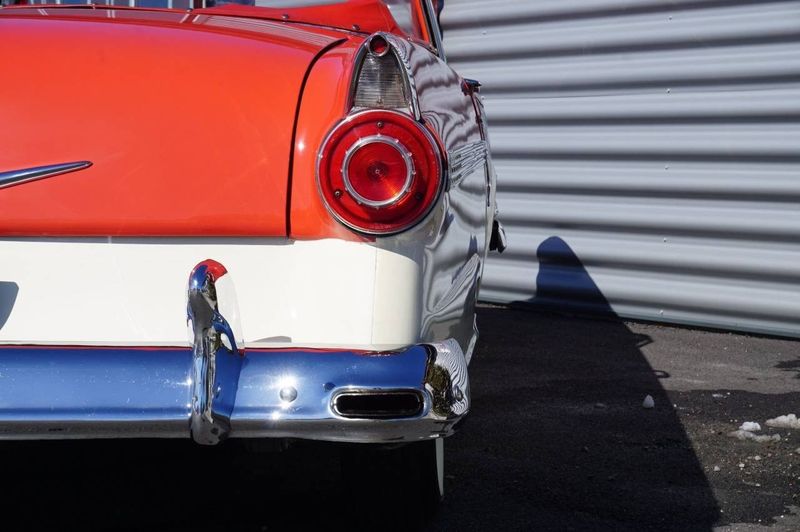 Ford Fairlane bild 17