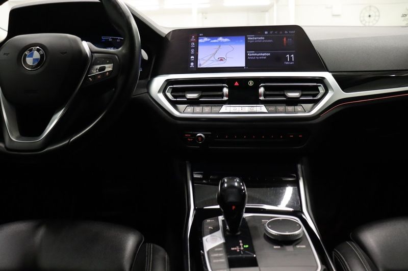 BMW 320 bild 16