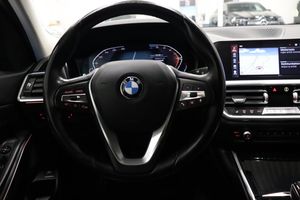 BMW 320 bild 15