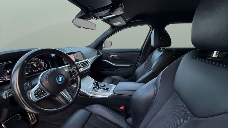 BMW 330 bild 10