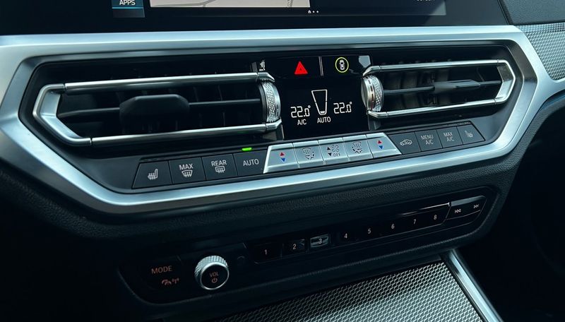 BMW 330 bild 15