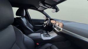 BMW 330 bild 12