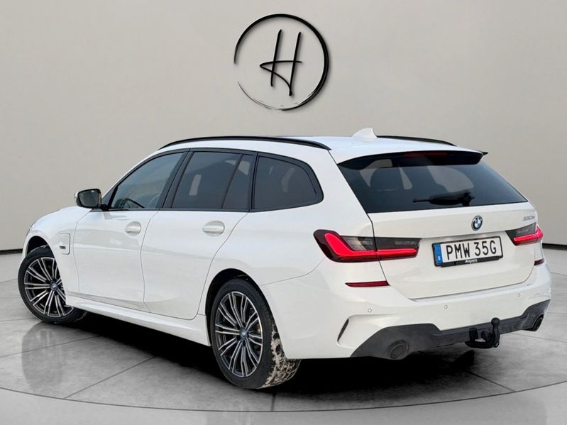 BMW 330 bild 9