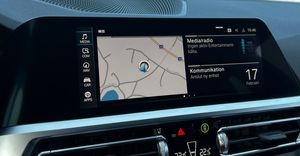 BMW 330 bild 18
