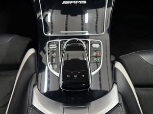 Mercedes C63 AMG bild 14