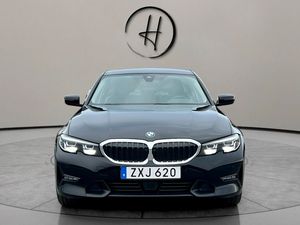 BMW 330 bild 4
