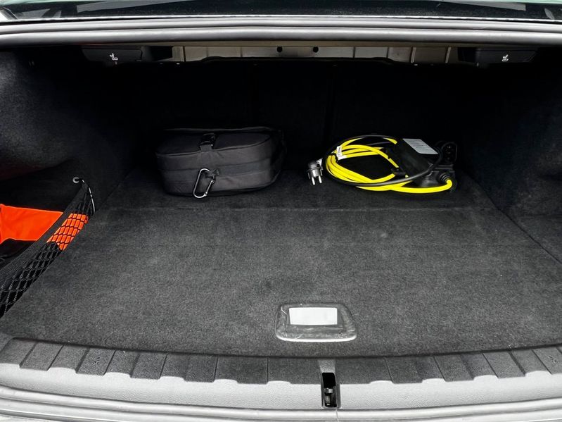 BMW 330 bild 11