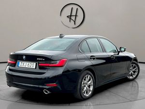 BMW 330 bild 8