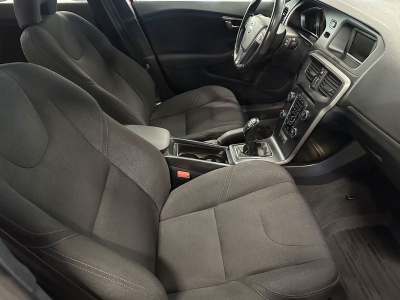 Volvo V40 bild 8