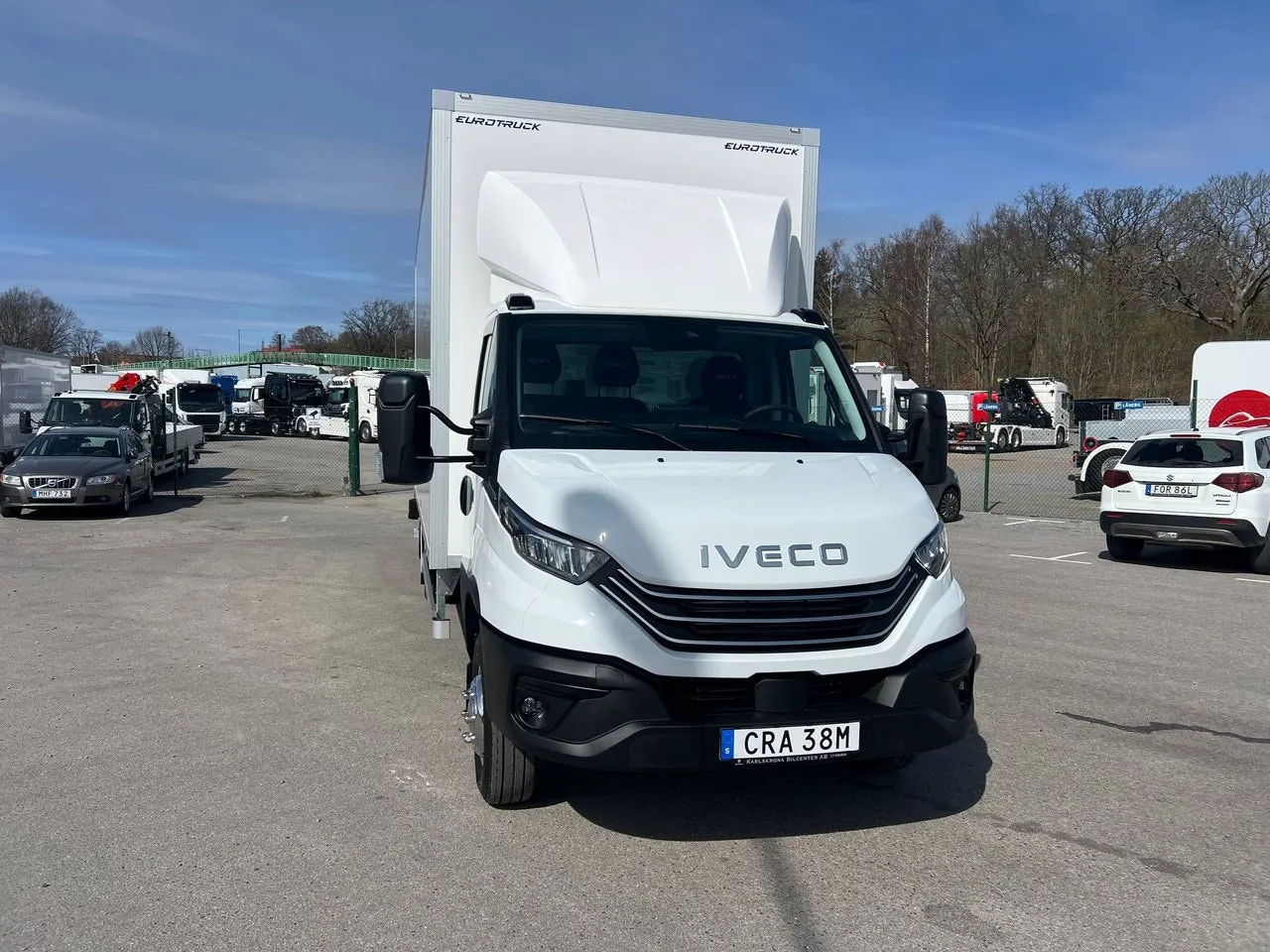 Vehicle image 11