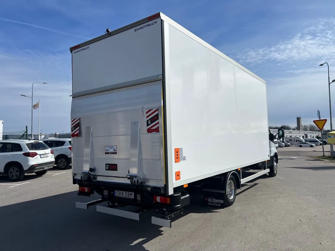 Vehicle image 23