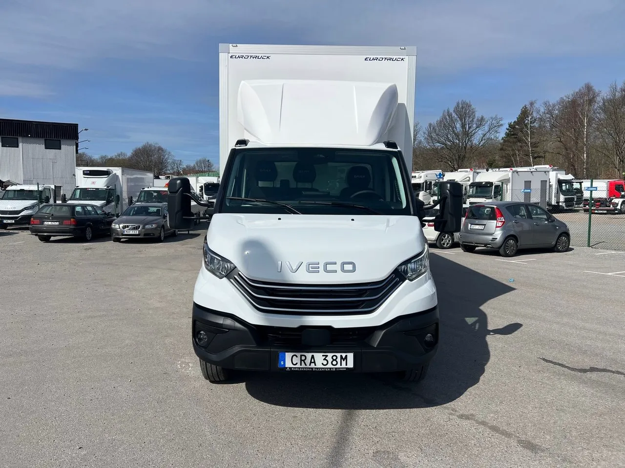 Vehicle image 33