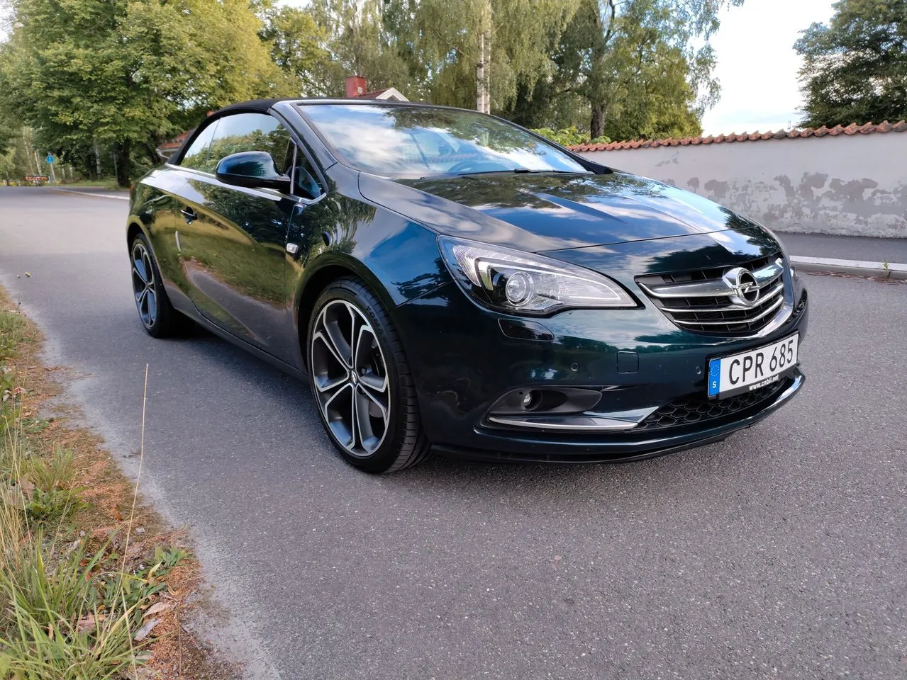 Vehicle image 11