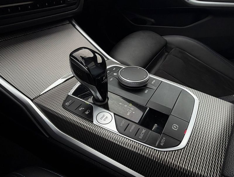 BMW 330 bild 15