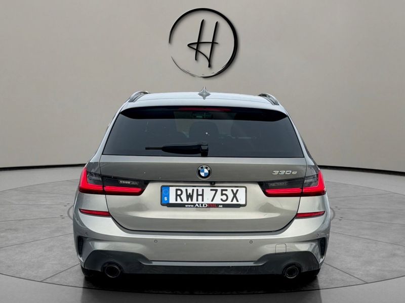 BMW 330 bild 4