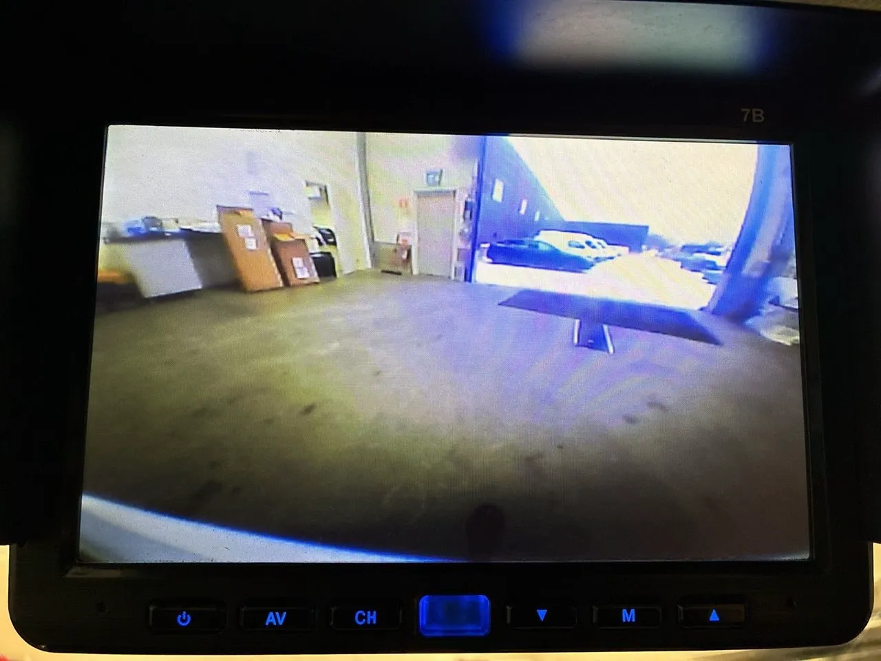 Vehicle image 16