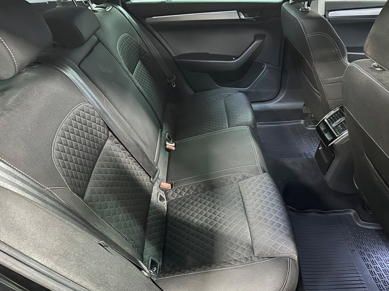 Skoda Superb bild 7