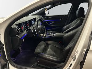 Mercedes E220 bild 7