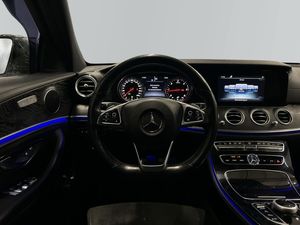 Mercedes E220 bild 9