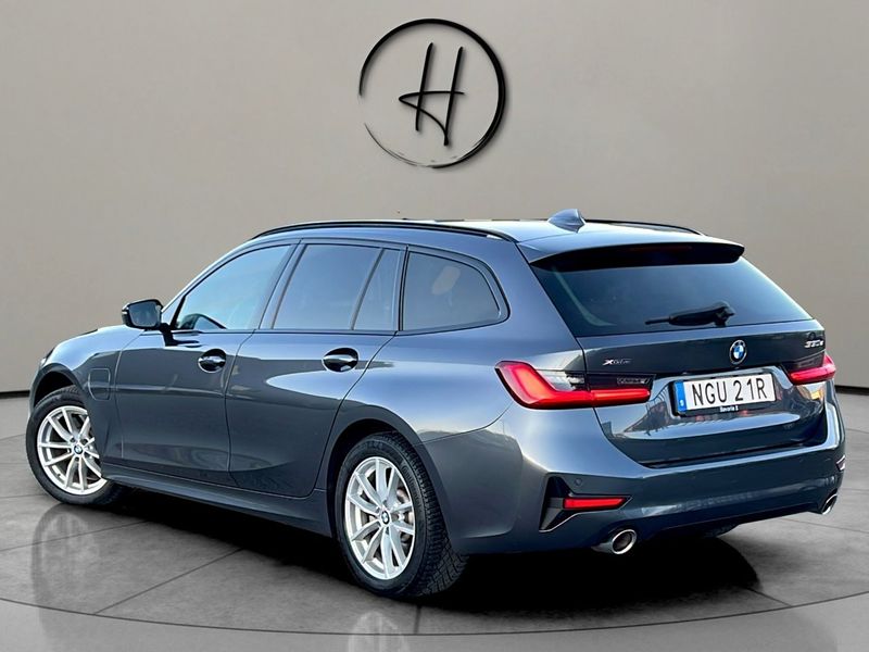 BMW 330 bild 8
