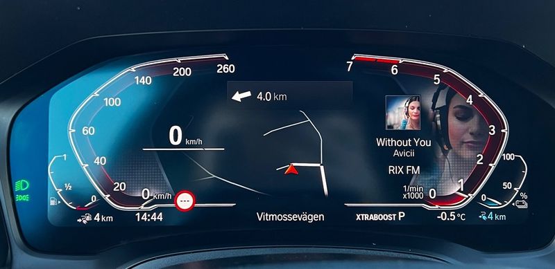 BMW 330 bild 16