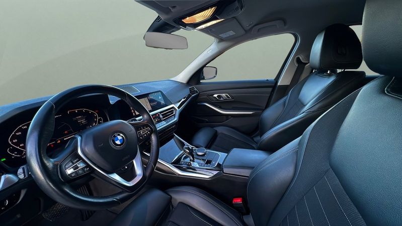 BMW 330 bild 10